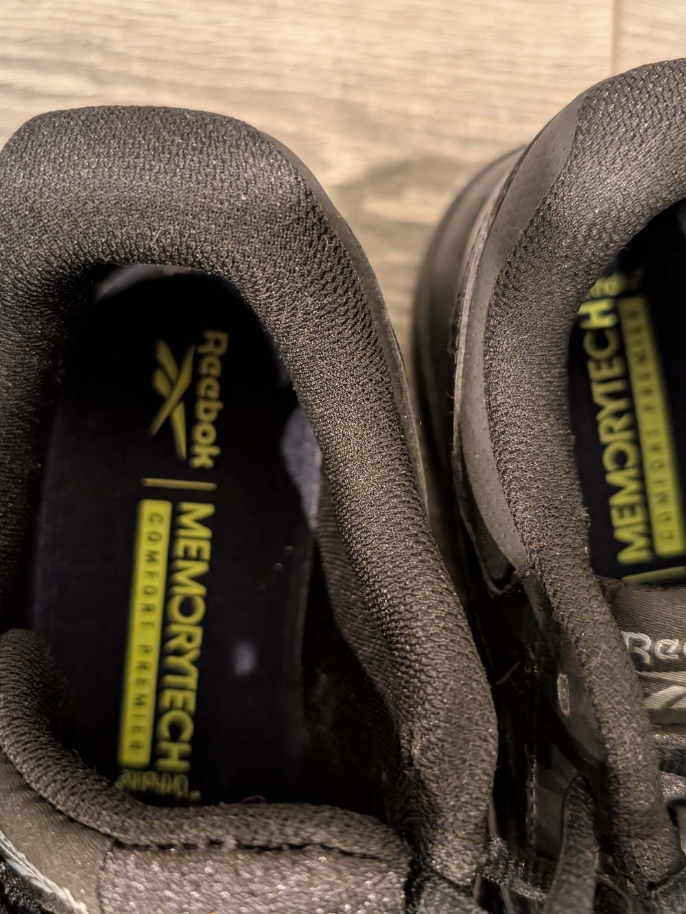 New Reebok Walking Shoes - Picture 2 of 5